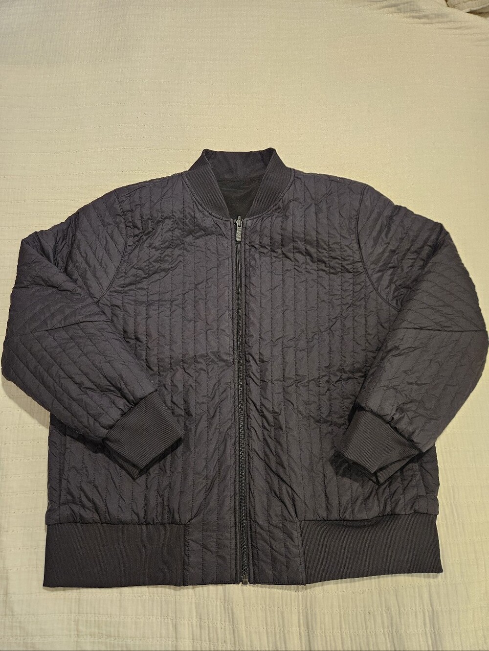 Lululemon Black Reversible Insulated Water-repellent Bomber Jacket sz 12 NWOT